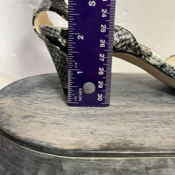 #0172 Nine West Black and Gray Snakeskin Low Heels with Wrap Ankle Strap-6.5 - Picture 11 of 11